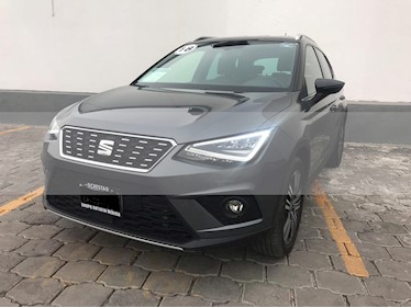 foto SEAT Arona Xcellence usado (2018) color Gris precio $325,000