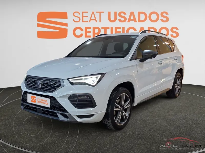 Foto SEAT Ateca FR usado (2023) color Blanco financiado en mensualidades(enganche $141,673 mensualidades desde $12,411)