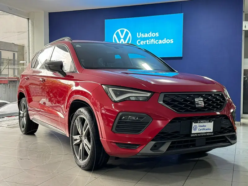Foto SEAT Ateca FR usado (2023) color Rojo financiado en mensualidades(enganche $125,078 mensualidades desde $11,404)