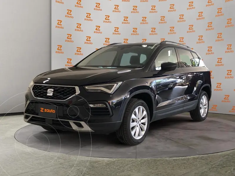 Foto SEAT Ateca Style usado (2024) color Negro financiado en mensualidades(enganche $107,498 mensualidades desde $13,984)