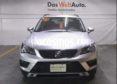 Foto venta Auto Seminuevo SEAT Ateca Style (2017) color Plata Reflex