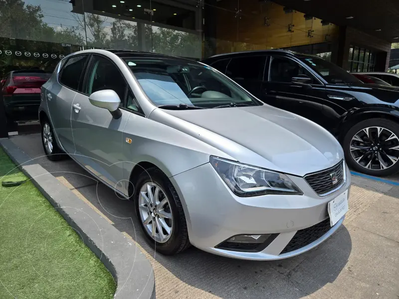 Foto SEAT Ibiza Style 1.6L 5P usado (2017) color Plata precio $197,000