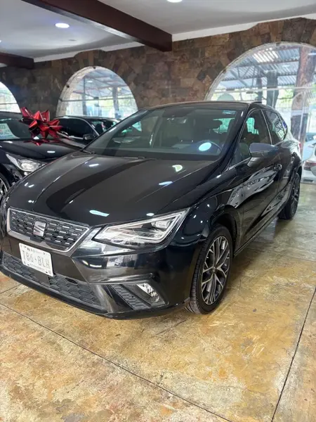 Foto SEAT Ibiza 1.6L Xcellence usado (2023) color Negro precio $310,000