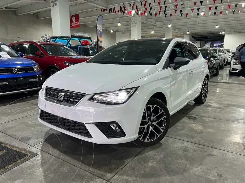 Foto SEAT Ibiza 1.6L Xcellence Tiptronic usado (2023) color Blanco precio $339,000