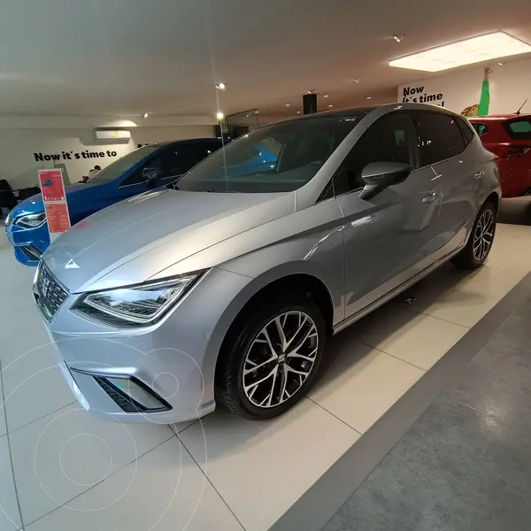 Foto SEAT Ibiza 1.6L Xcellence nuevo color Plata Urbano precio $362,900