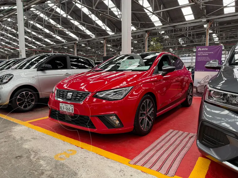 Foto SEAT Ibiza 1.6L Xcellence usado (2024) color Rojo financiado en mensualidades(enganche $81,500 mensualidades desde $7,400)