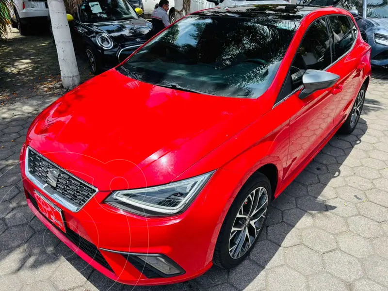 Foto SEAT Ibiza 1.6L Xcellence usado (2023) color Rojo financiado en mensualidades(enganche $85,462 mensualidades desde $7,591)