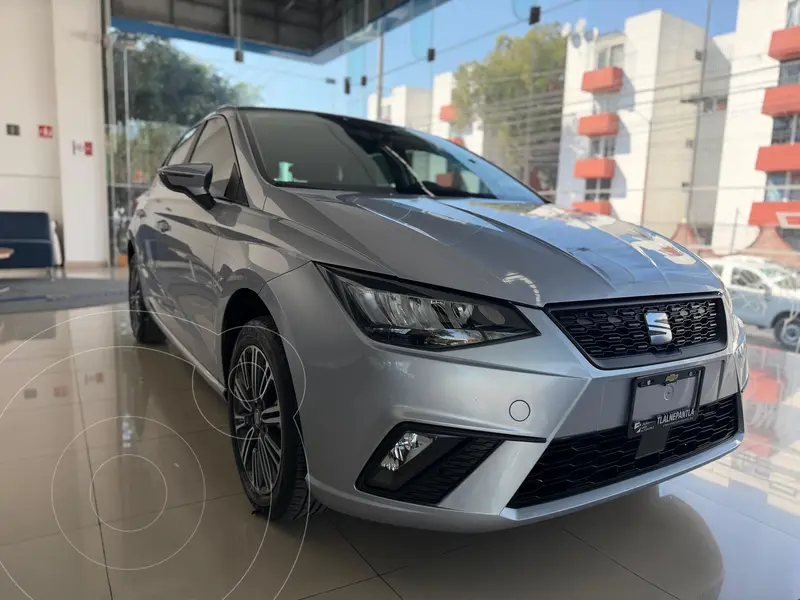 Foto SEAT Ibiza 1.6L Style usado (2022) color plateado financiado en mensualidades(enganche $88,596 mensualidades desde $5,903)