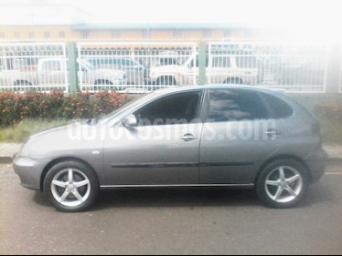 foto Seat Ibiza Signo Sincr. 5 Ptas. usado (2006) color Gris precio BoF1.800