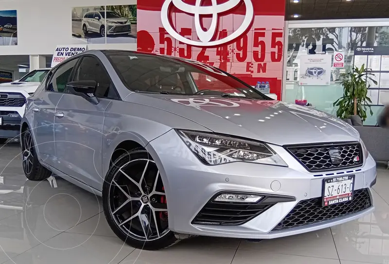 Foto SEAT Leon Cupra 2.0L T 5 Puertas usado (2018) color plateado precio $365,000