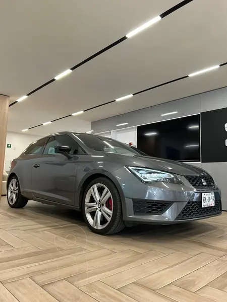 Foto SEAT Leon Super Copa 2.0L TSI usado (2016) color Gris Oscuro precio $329,000