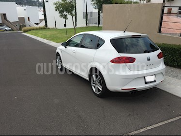 Foto SEAT Leon 1.8T Style DSG usado (2011) color Blanco precio $162,000