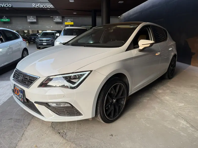 Foto SEAT Leon FR 1.4T 150 HP DSG usado (2019) color Blanco financiado en mensualidades(enganche $88,562 mensualidades desde $6,772)