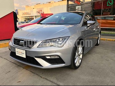 Foto SEAT Leon FR 1.4T usado (2019) color Plata precio $370,000