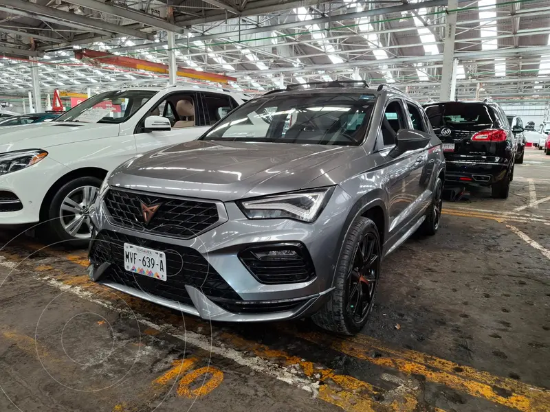 Foto SEAT Leon FR usado (2023) color Plata Urbano financiado en mensualidades(enganche $159,500 mensualidades desde $14,350)