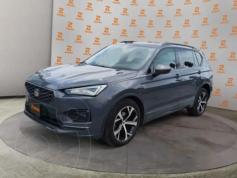 Foto SEAT Tarraco FR usado (2024) color Gris financiado en mensualidades(enganche $152,845 mensualidades desde $11,693)