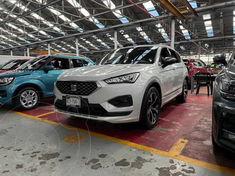 Foto SEAT Tarraco FR usado (2023) color Blanco financiado en mensualidades(enganche $130,000 mensualidades desde $12,000)