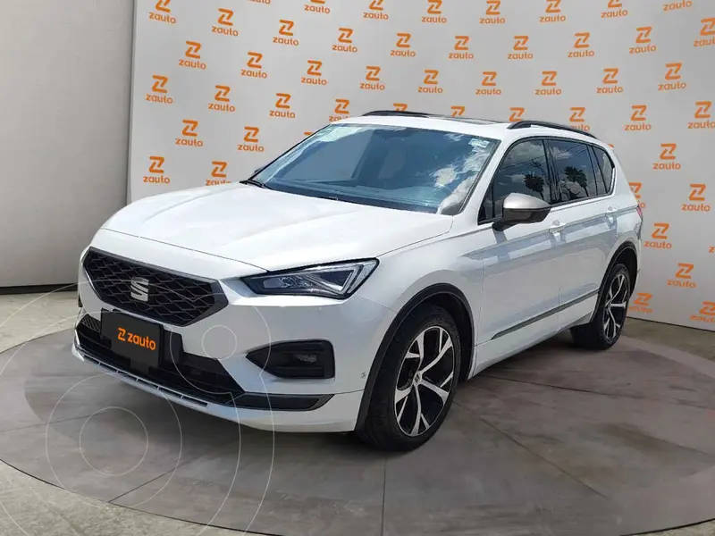 Foto SEAT Tarraco FR usado (2022) color Blanco financiado en mensualidades(enganche $125,595 mensualidades desde $9,608)
