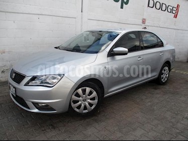foto SEAT Toledo 4p Style L4/1.4/T Aut R17 usado (2013) color Plata precio $155,000
