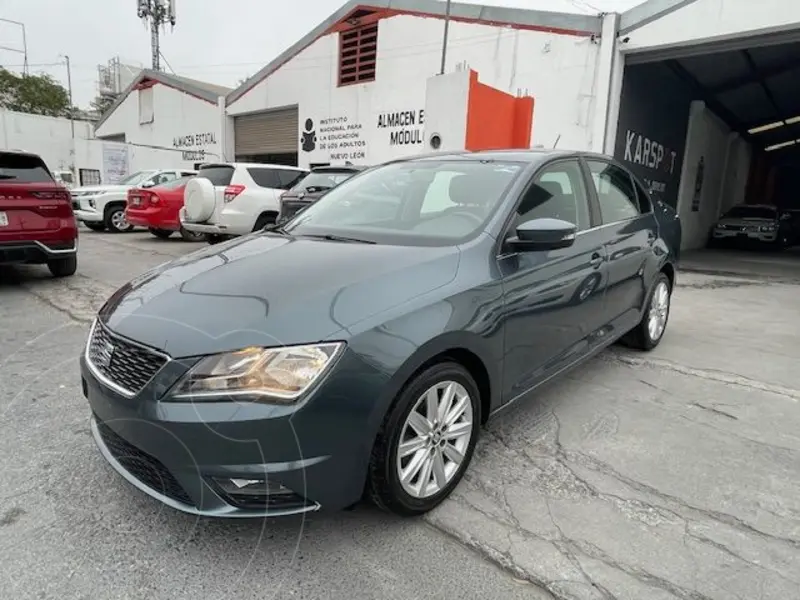 Foto SEAT Toledo Style DSG 1.4L usado (2018) color Azul Acero financiado en mensualidades(enganche $82,000 mensualidades desde $5,977)