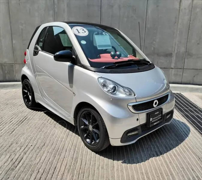 Foto smart Fortwo Coupe Passion usado (2013) color Blanco precio $155,000