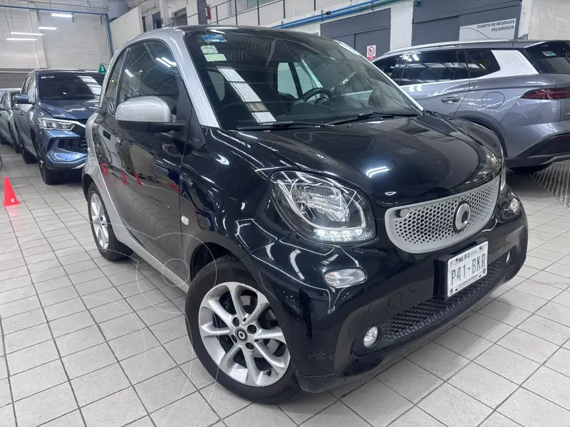 Foto smart Fortwo Passion usado (2018) color Negro precio $214,900