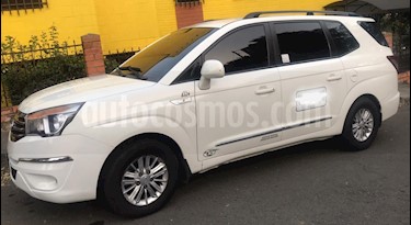 SsangYong Rodius 2.0L 4x2 Diesel usado (2014) color Blanco precio $63.000.000