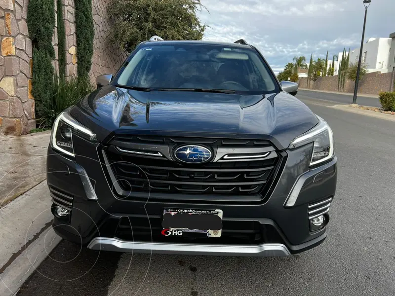 Foto Subaru Forester Touring usado (2024) color Gris Oscuro precio $630,000
