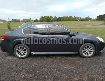 Foto venta Auto usado Subaru Legacy 2.5 (2011) color Gris precio $417.900