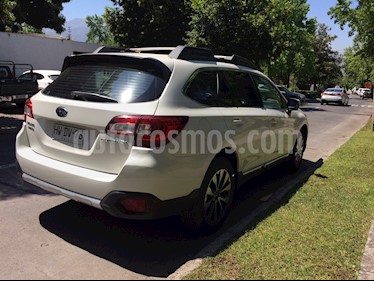 foto Subaru Outback 2.5i Limited usado (2016) color Blanco Perla precio $14.500.000