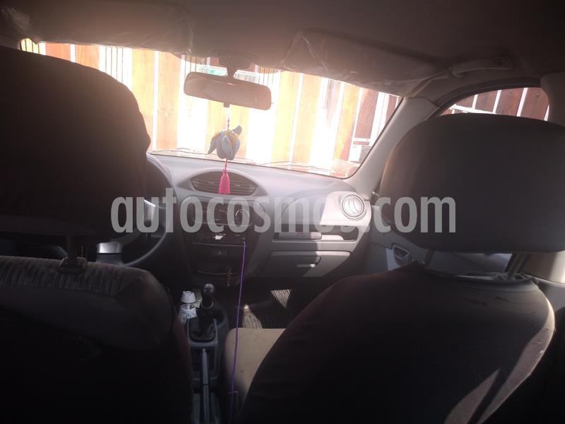 foto Suzuki Alto 800 DLX usado (2014) color Rojo Perla precio $2.900.000