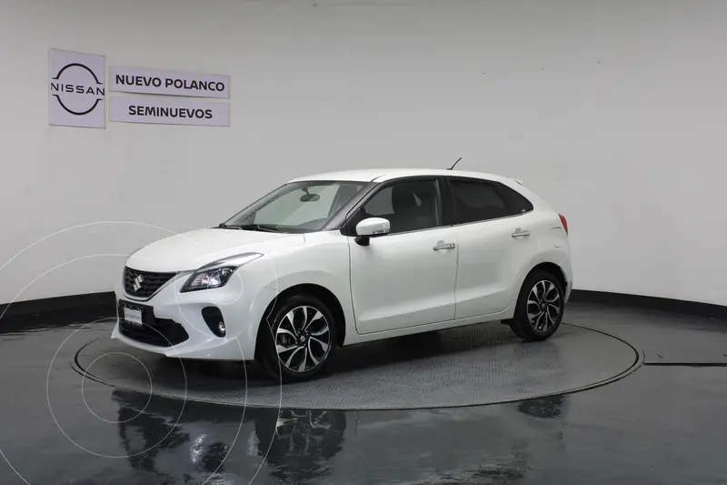 Foto Suzuki Baleno GLE+ usado (2022) color Blanco precio $235,000