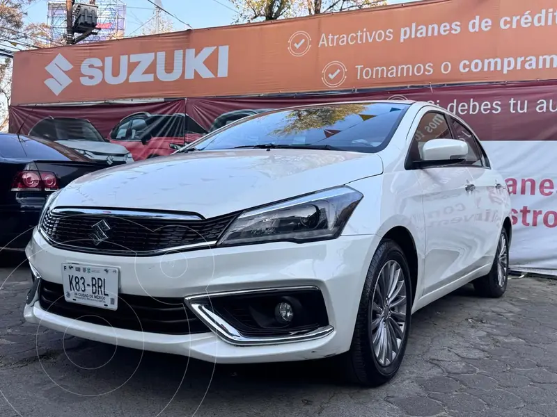 Foto Suzuki Ciaz GLX usado (2023) color Blanco precio $269,000
