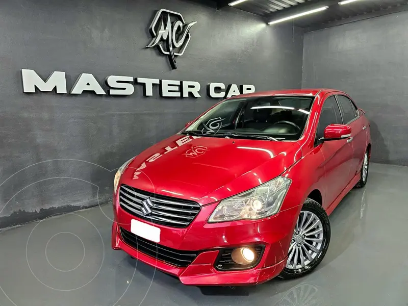 Foto Suzuki Ciaz RS usado (2020) color Rojo precio $229,000