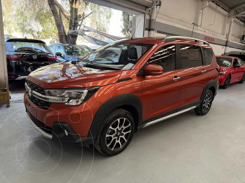 Foto Suzuki Ertiga XL7 GLX Aut usado (2021) color Naranja financiado en mensualidades(enganche $81,885 mensualidades desde $8,694)