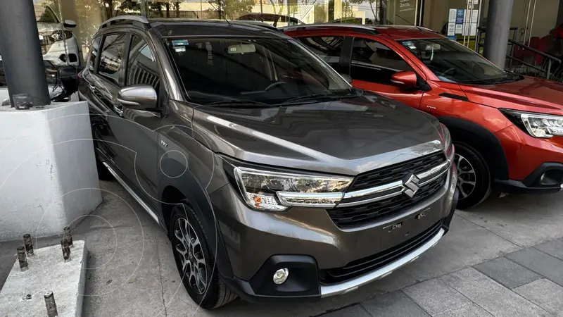 Foto Suzuki Ertiga XL7 GLX Aut usado (2022) color Gris precio $320,000