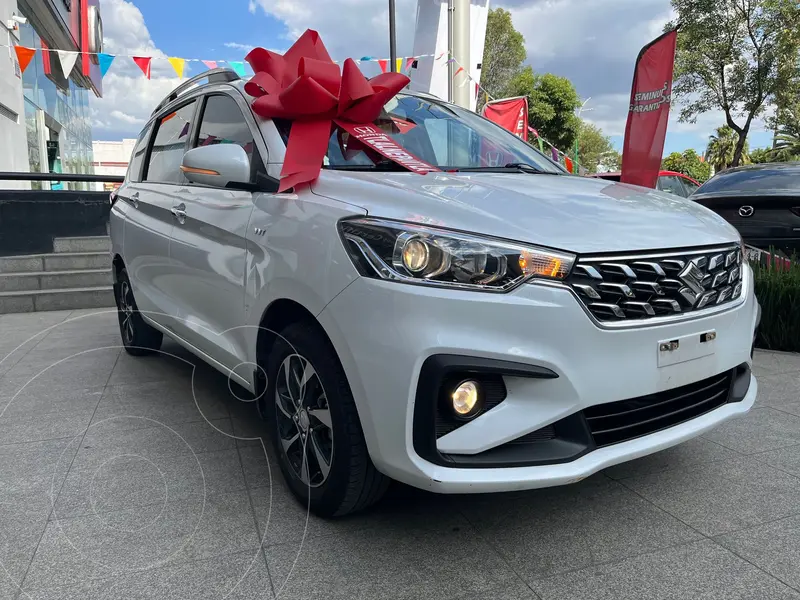 Foto Suzuki Ertiga XL7 GLX Aut usado (2023) color Blanco financiado en mensualidades(enganche $147,136 mensualidades desde $6,191)