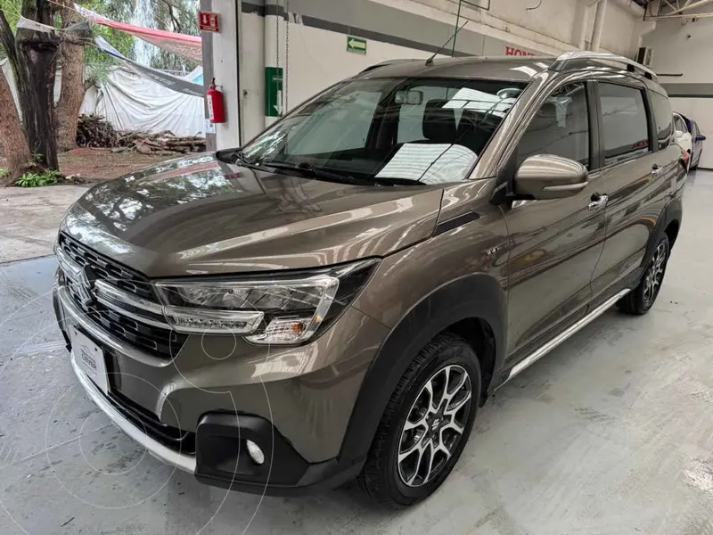 Foto Suzuki Ertiga XL7 GLX Aut usado (2023) color Gris financiado en mensualidades(enganche $95,135 mensualidades desde $10,101)