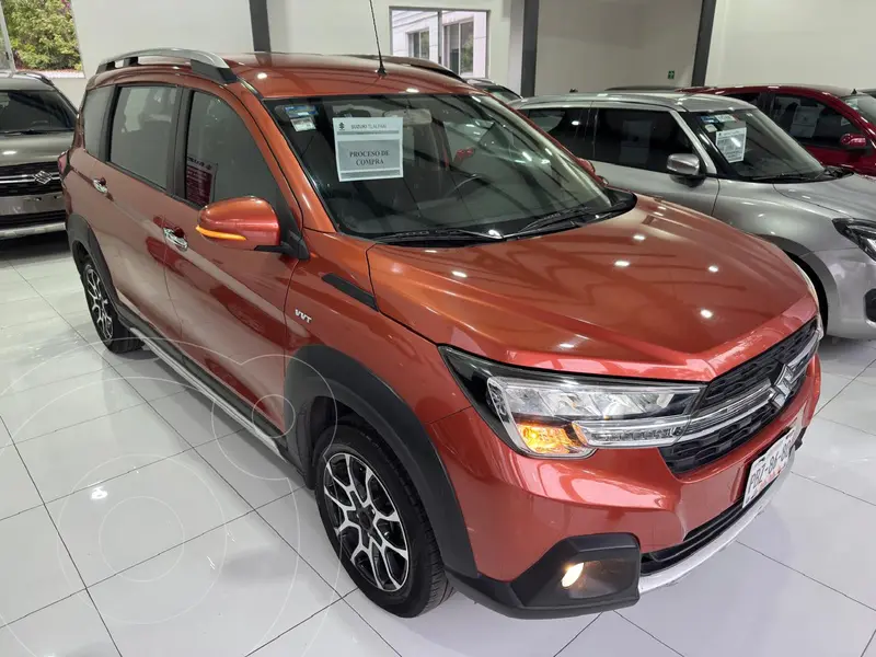 Foto Suzuki Ertiga XL7 GLX Aut usado (2022) color Naranja financiado en mensualidades(enganche $90,192 mensualidades desde $7,719)
