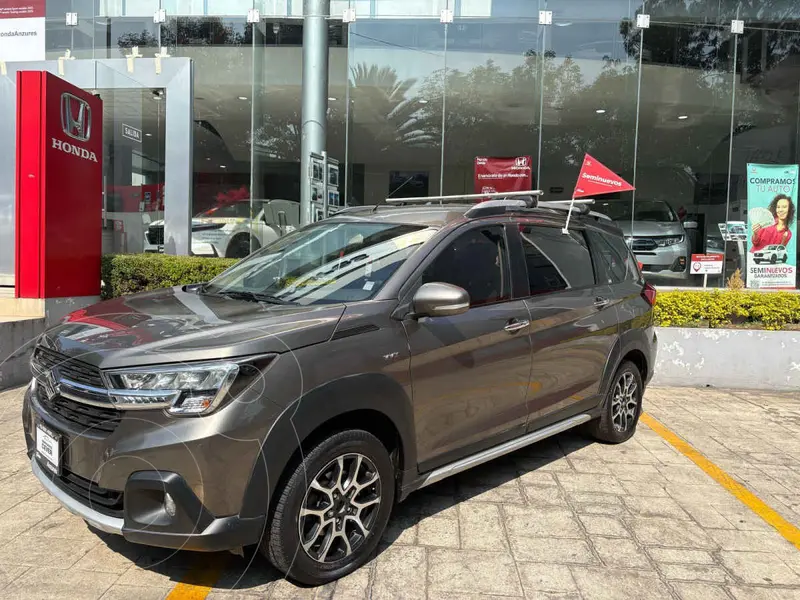 Foto Suzuki Ertiga XL7 GLX Aut usado (2021) color Gris precio $304,000