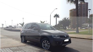 Foto venta Auto usado Suzuki Grand Nomade 2.4L GLX Sport (2013) color Gris Oscuro precio $6.500.000