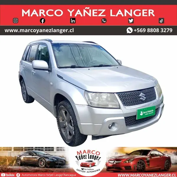 Foto Suzuki Grand Nomade GLX Sport usado (2011) color Plata precio $5.990.000