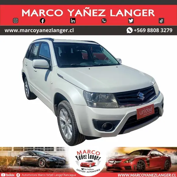 Foto Suzuki Grand Nomade 2.4L GLX Sport 4WD usado (2017) color Blanco precio $8.990.000