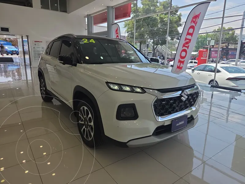 Foto Suzuki Grand Vitara GLS usado (2024) color Blanco financiado en mensualidades(enganche $107,325 mensualidades desde $8,902)