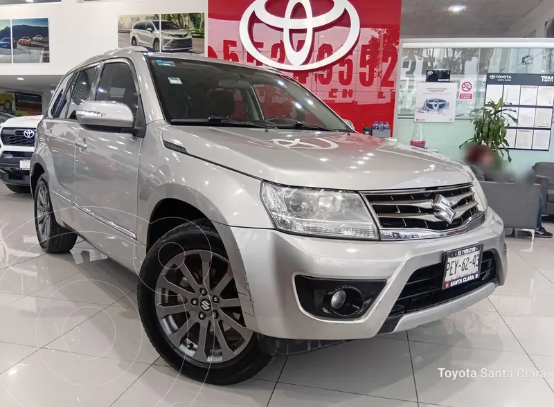 Foto Suzuki Grand Vitara Special usado (2017) color plateado precio $235,000