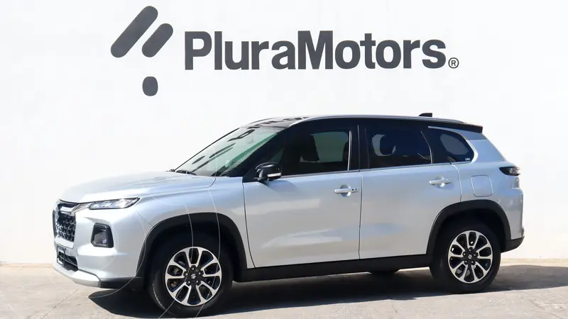Foto Suzuki Grand Vitara GLS usado (2024) color plateado precio $429,000