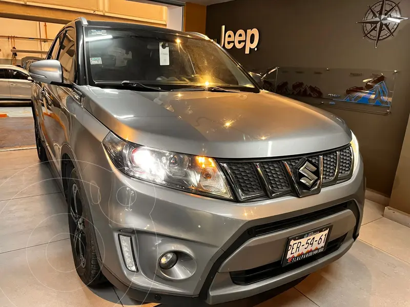 Foto Suzuki Grand Vitara Special usado (2017) color plateado precio $239,000