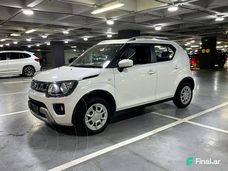 Foto Suzuki Ignis GLX usado (2023) color Blanco precio $225,000