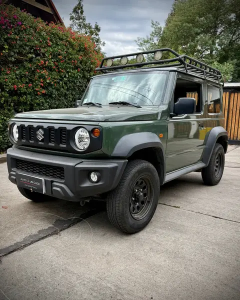 Foto Suzuki Jimny 1.5L GL usado (2022) color Verde Oscuro precio $14.590.000