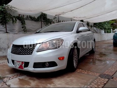 foto Suzuki Kizashi GLX Aut usado (2012) color Blanco precio $145,000